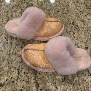 Sz3UGG Glittery Pink Slippers